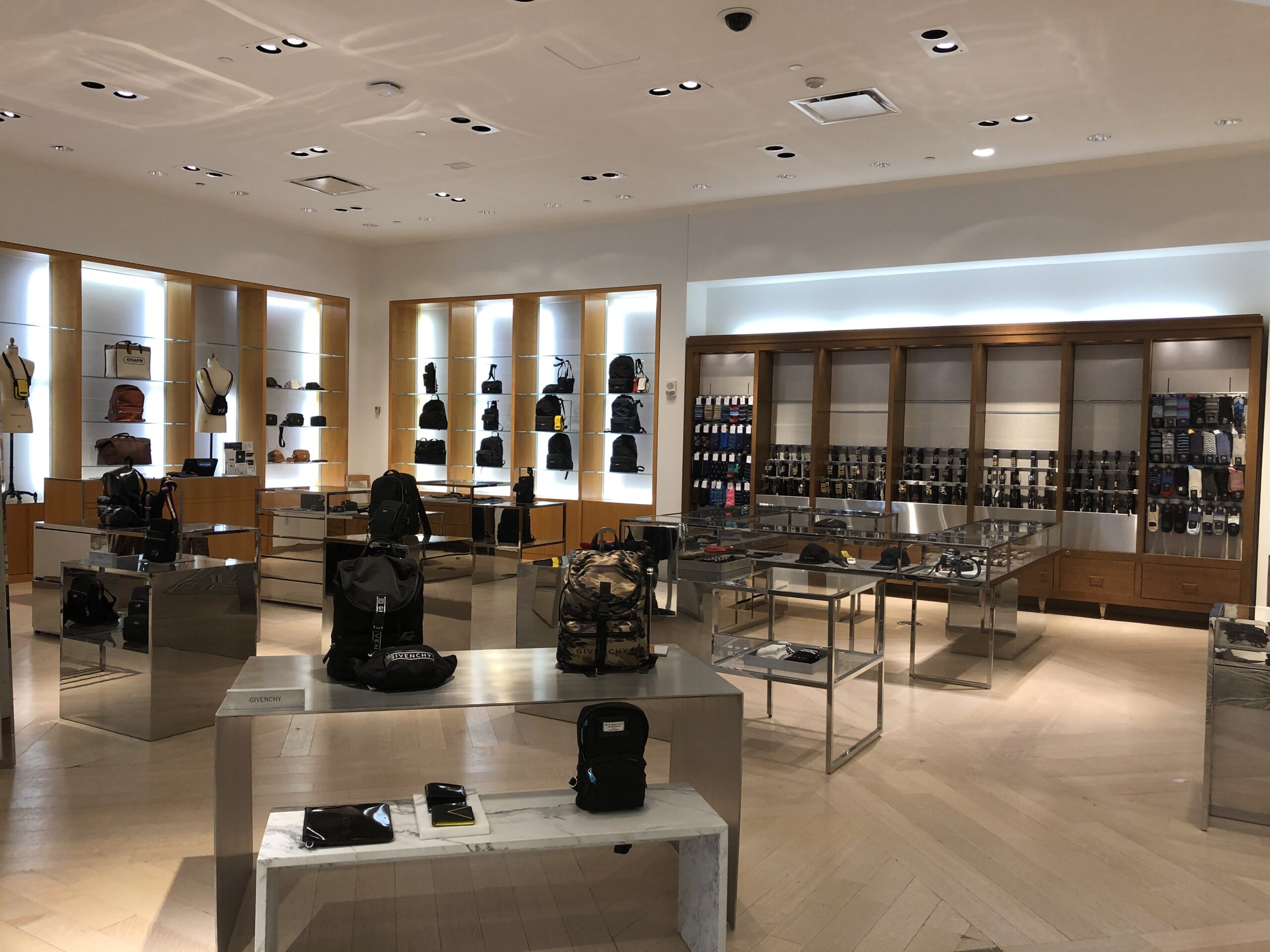 Saks Opens Stand-alone Men's Store in Boston